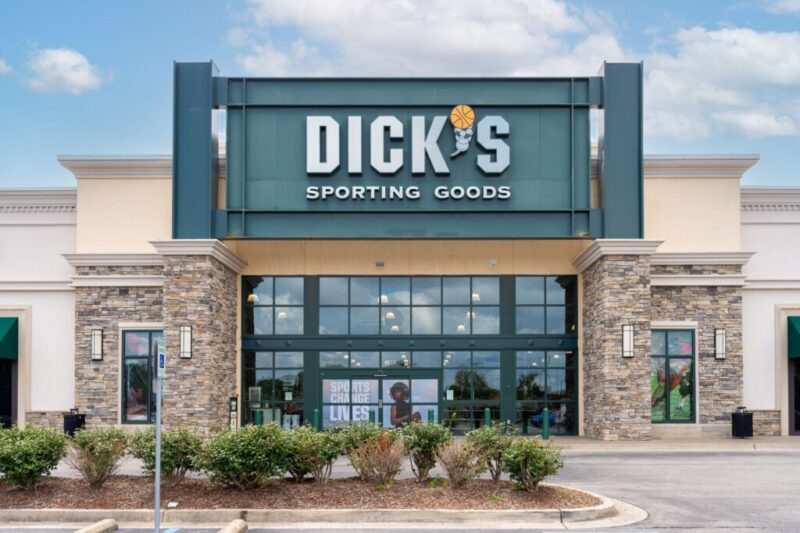 Dick’s Sporting Goods Hours